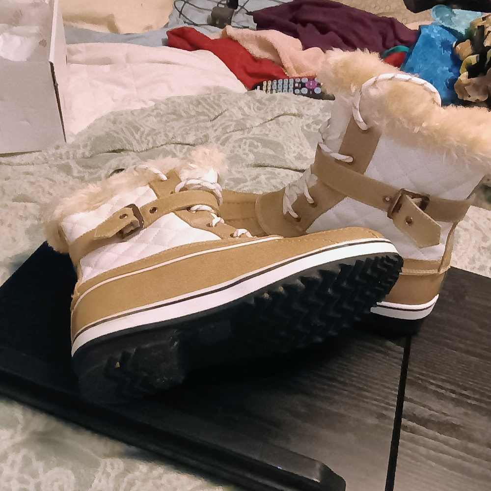 White and Tan Quilted Winter Boots - Picture 2 of 5
